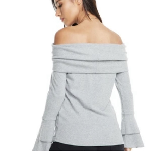 NWT, Chaser, Women's Love Rib Off Shoulder Tiered Peplum Sleeve, lightly ribbed - Picture 4 of 10